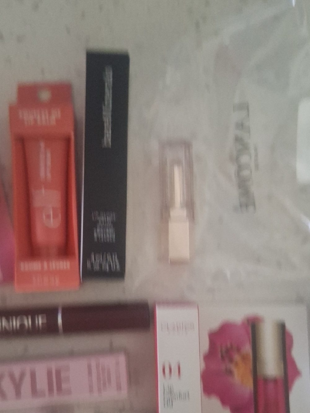 Perfect Pout Bundle - Picture 4 of 8